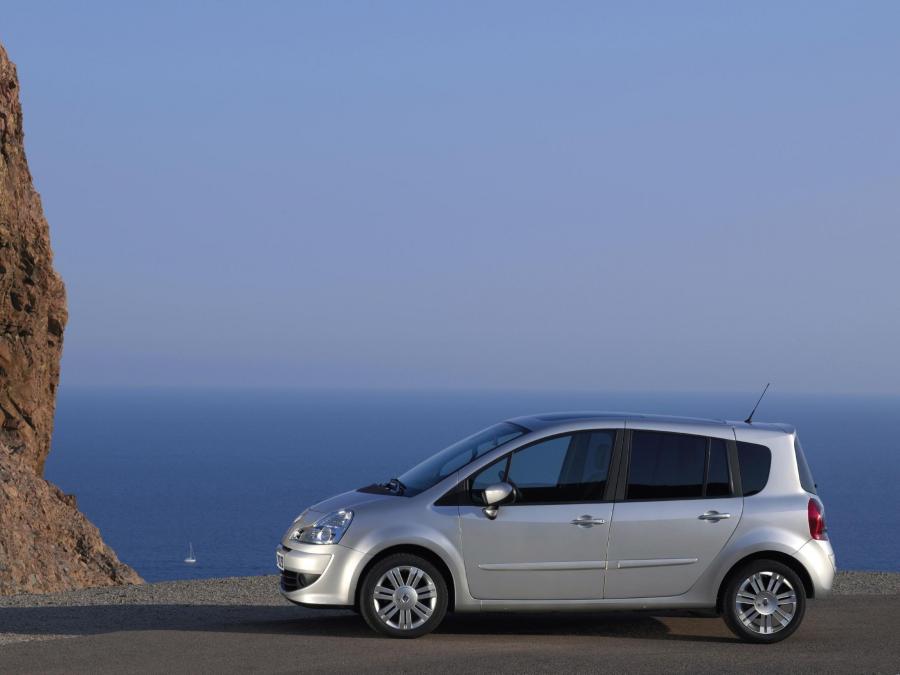  Renault Grand Modus 2007 года  (фото 42 из 53)